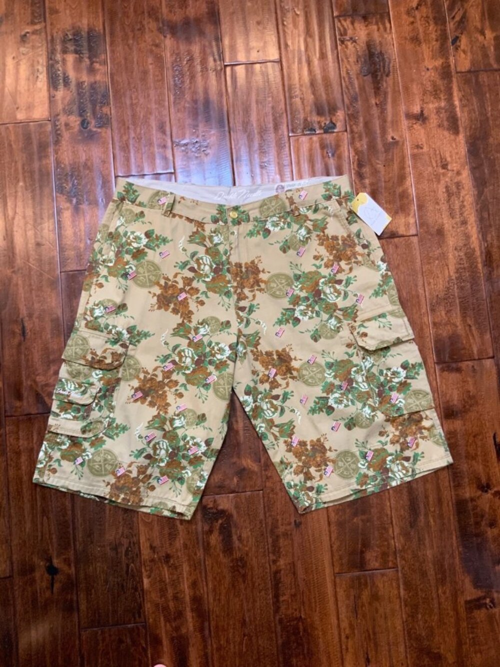 Double Needle Men's Original Standard Cotton Twill Floral Flag Embroidered Sz 36